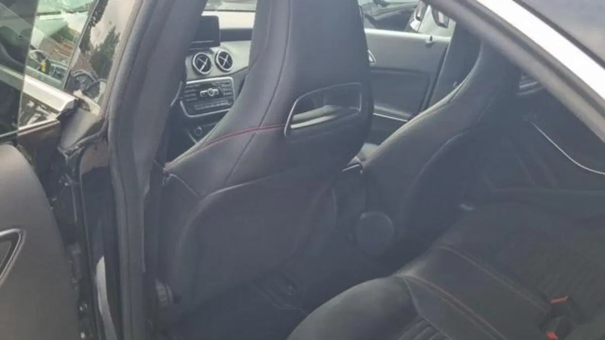 Mercedes-Benz CLA usata a Savona (9)