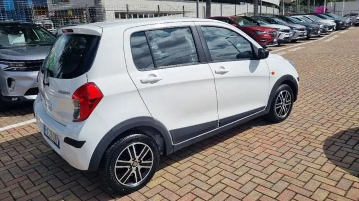 Suzuki Celerio usata a Savona (17)