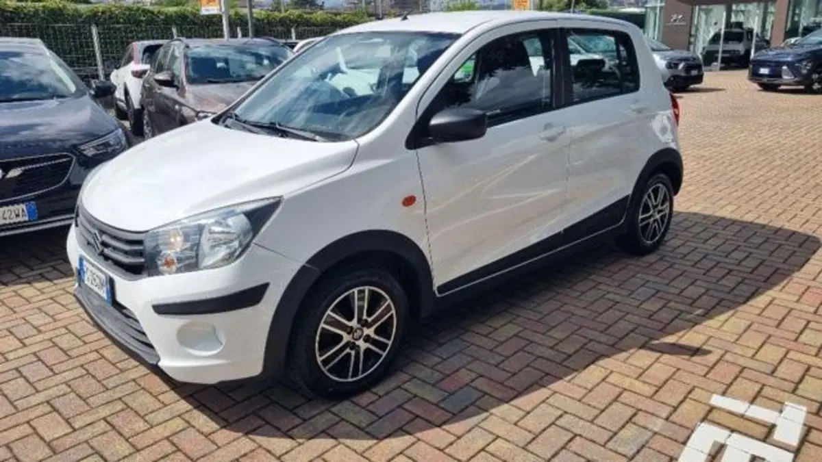 Suzuki Celerio usata a Savona (3)