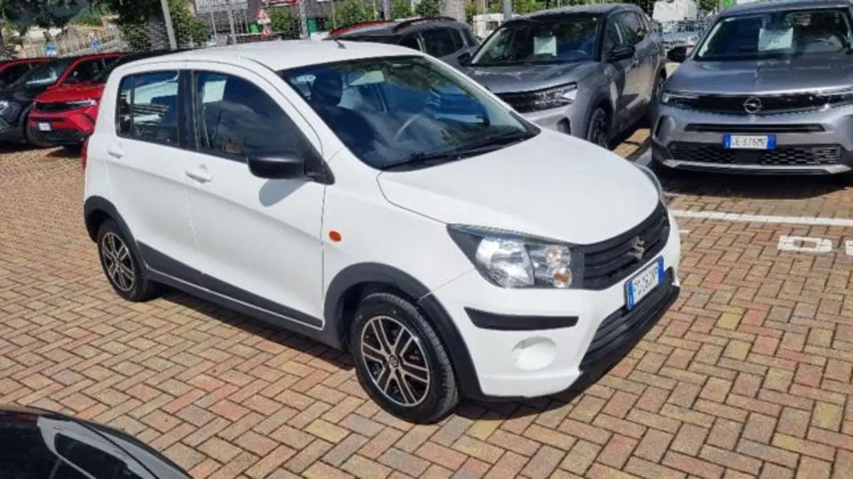 Suzuki Celerio usata a Savona (4)