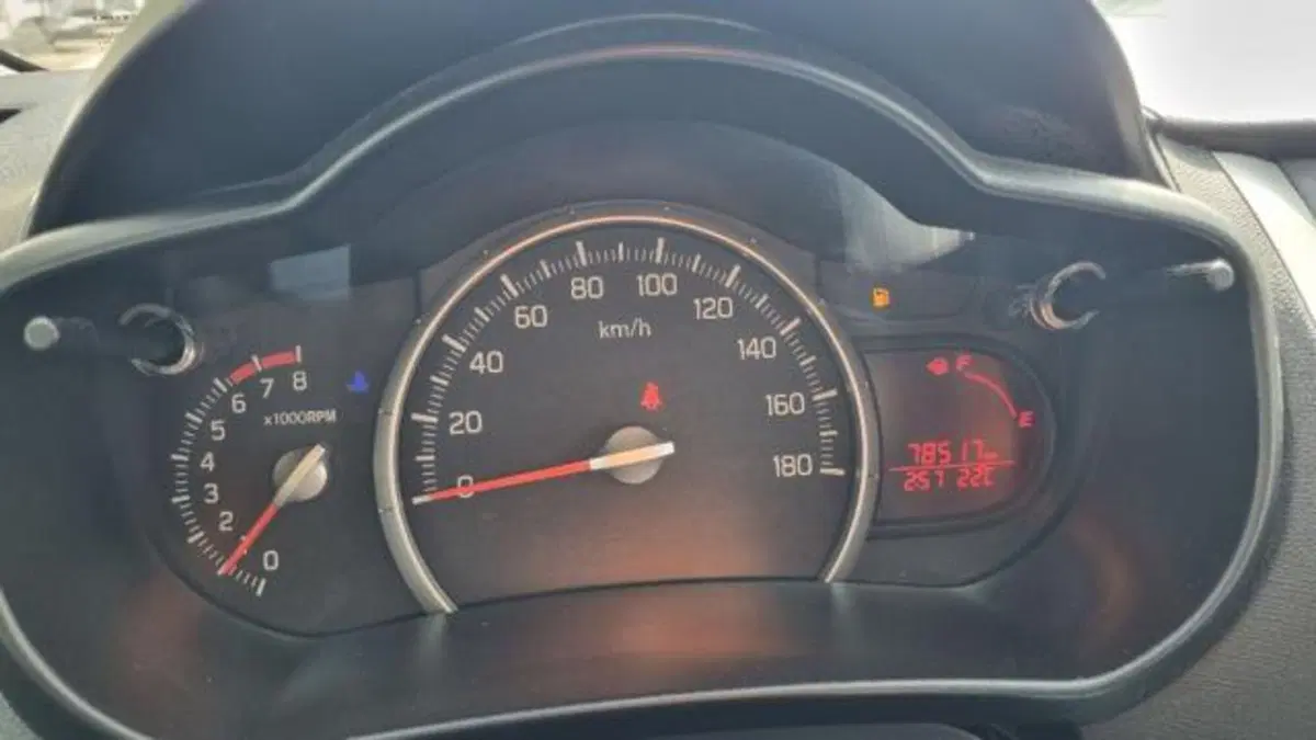 Suzuki Celerio usata a Savona (5)