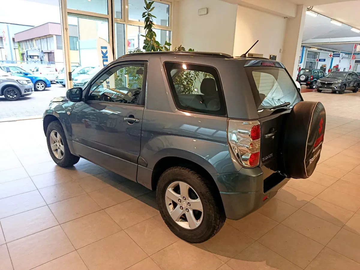 Suzuki Grand Vitara usata a Lecco (8)