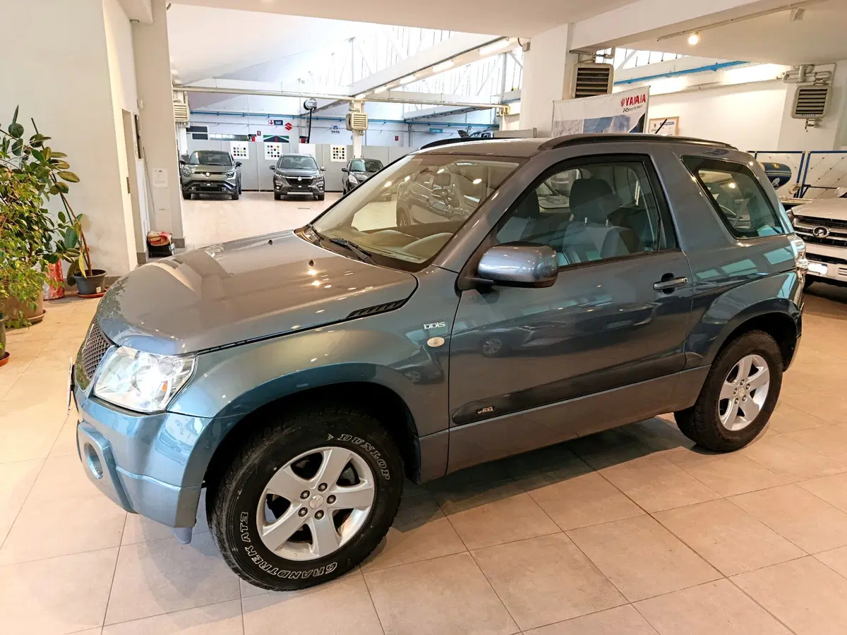 Suzuki Grand Vitara usata a Lecco (9)