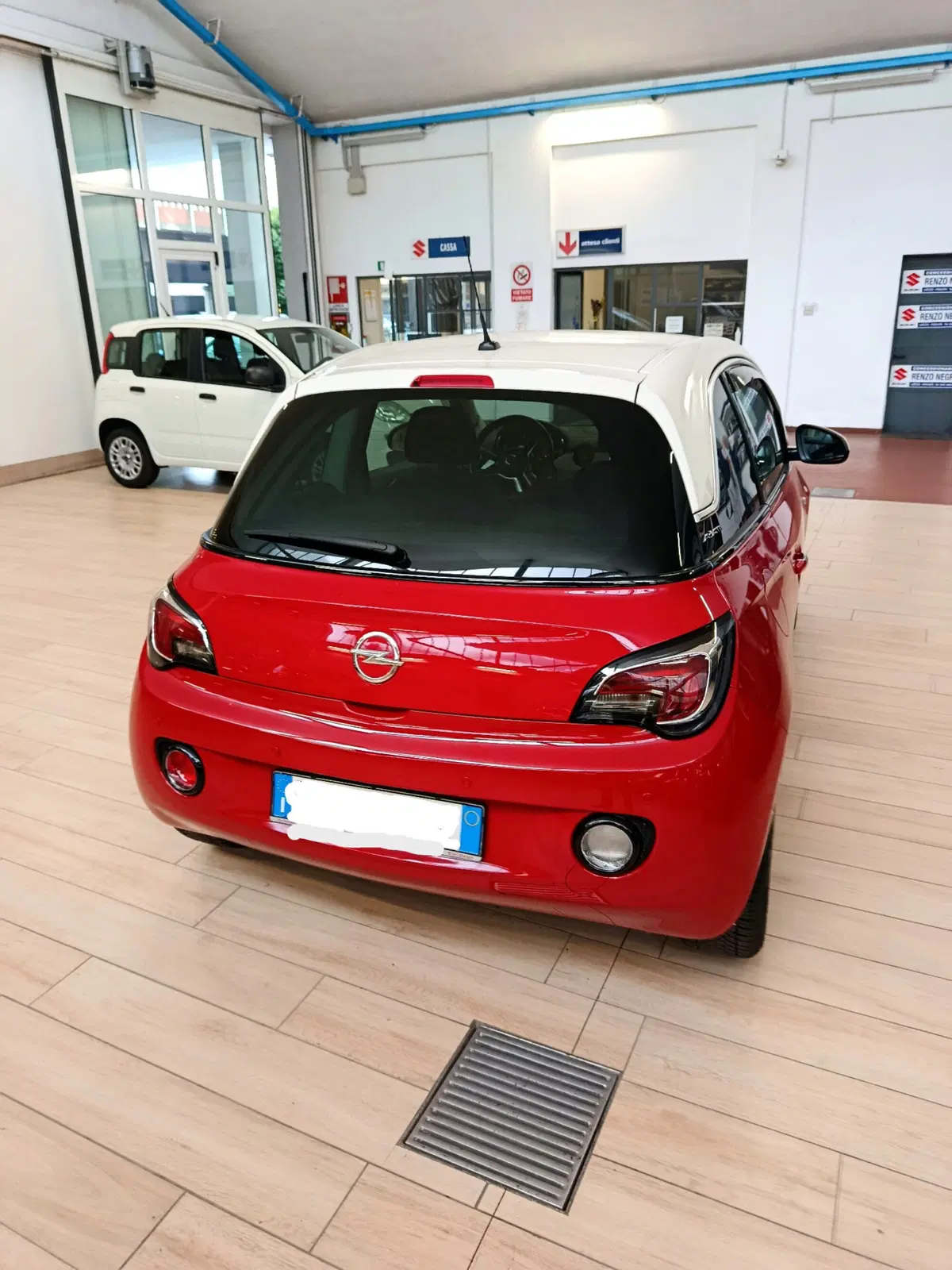 Opel Adam usata a Lecco (8)