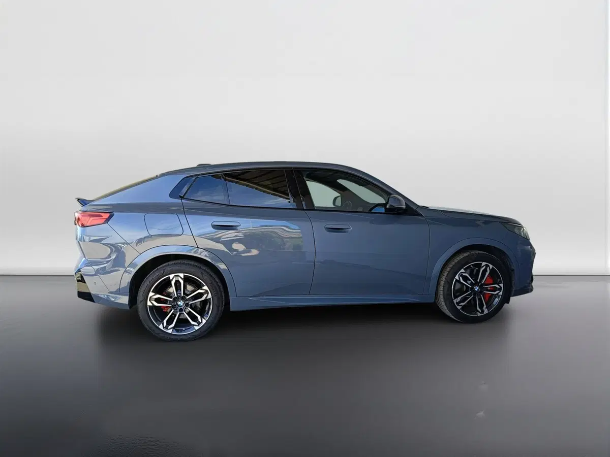 BMW iX2 usata a Ascoli Piceno (3)
