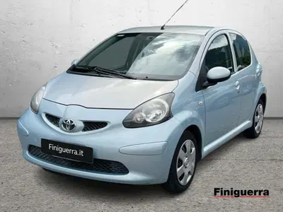 Toyota Aygo 1.0 12V VVT-i 5 porte Sol del 2006 usata a Talamona