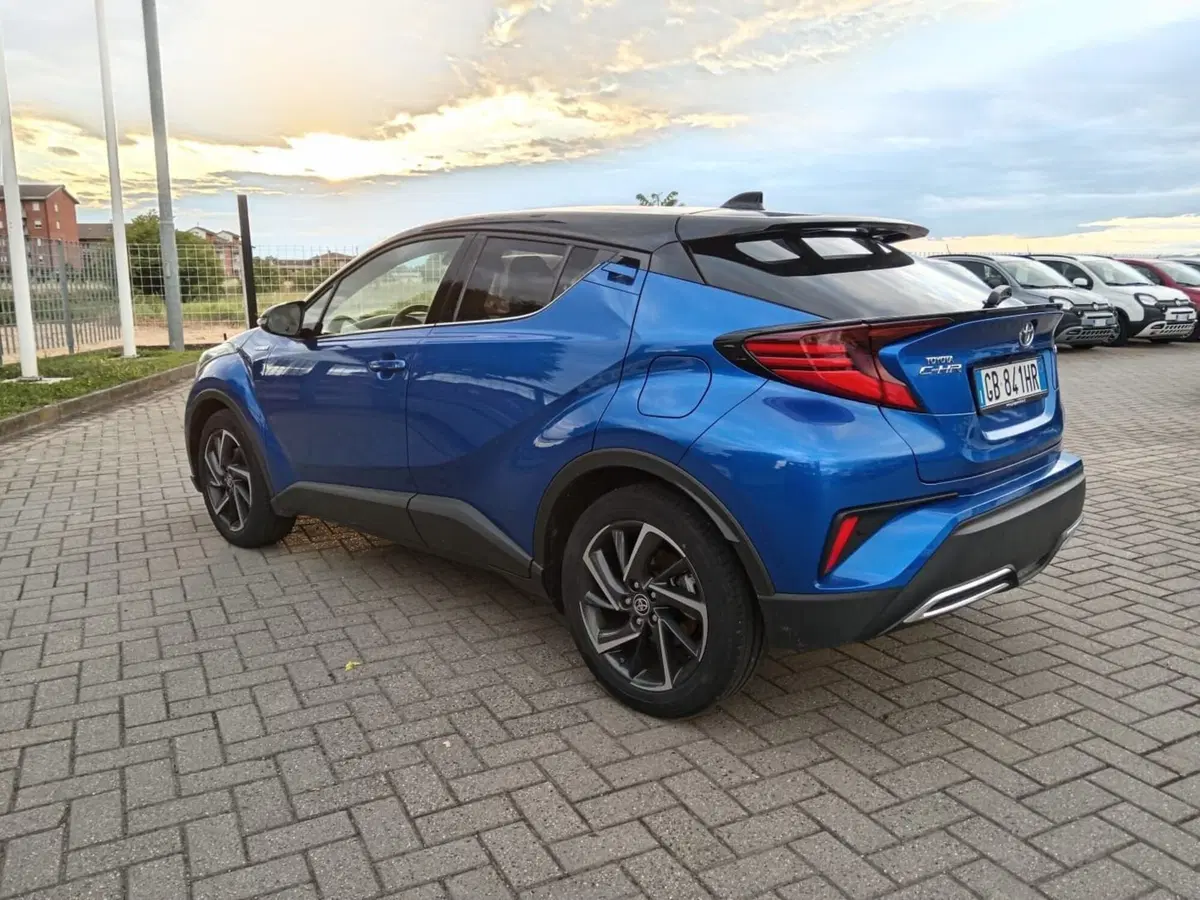 Toyota Toyota C-HR usata a Alessandria (7)