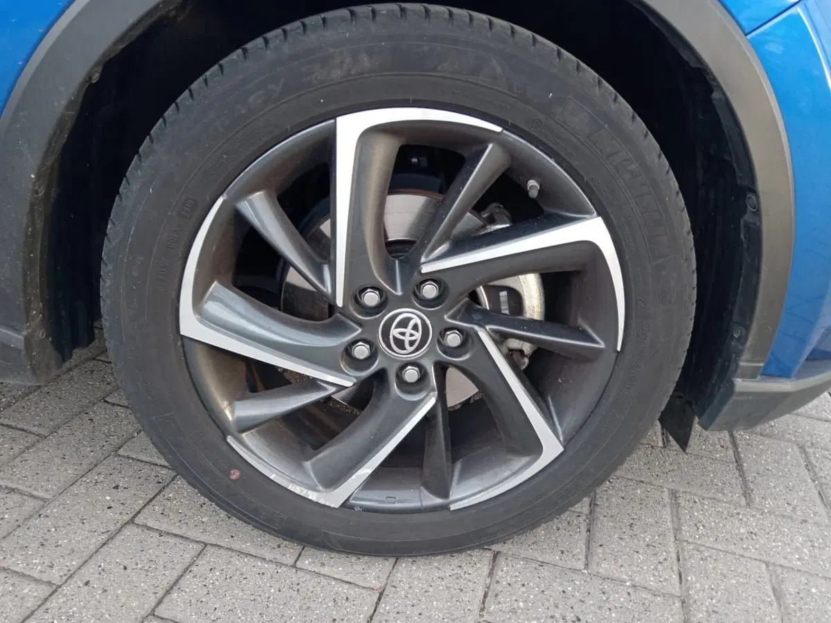 Toyota Toyota C-HR usata a Alessandria (9)