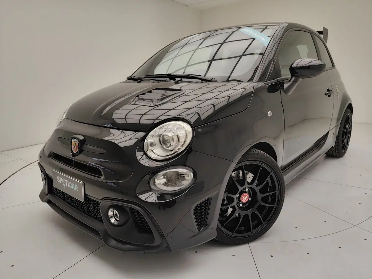 Abarth 595 Cabrio usata a Como