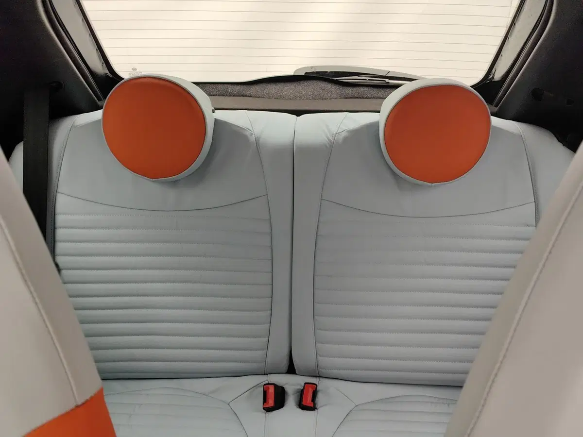 Abarth 595 Cabrio usata a Como (11)