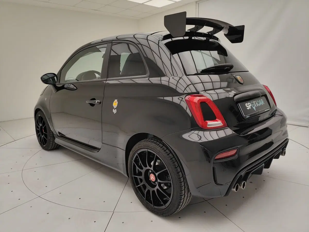 Abarth 595 Cabrio usata a Como (4)