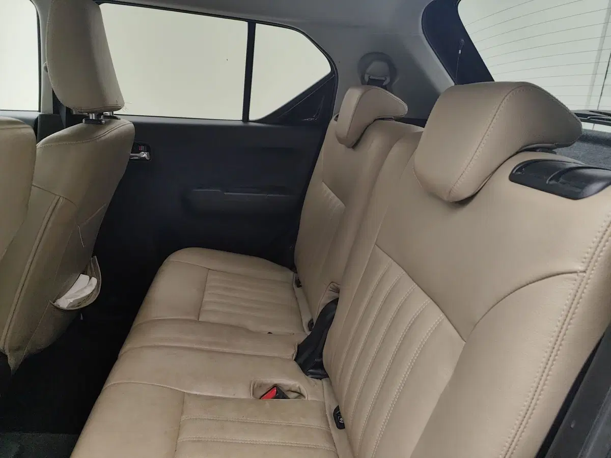 Suzuki Ignis usata a Como (13)