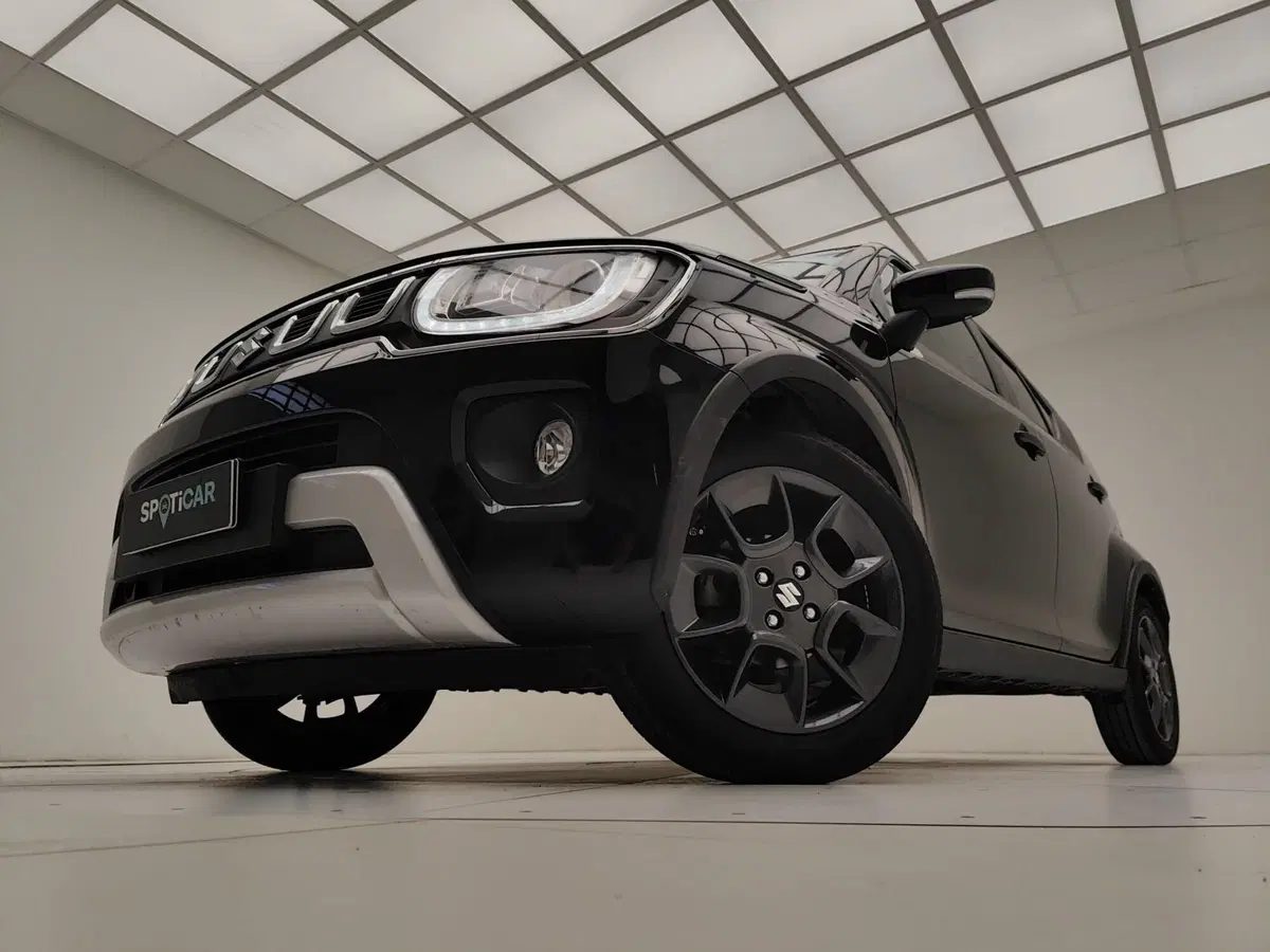 Suzuki Ignis usata a Como (14)