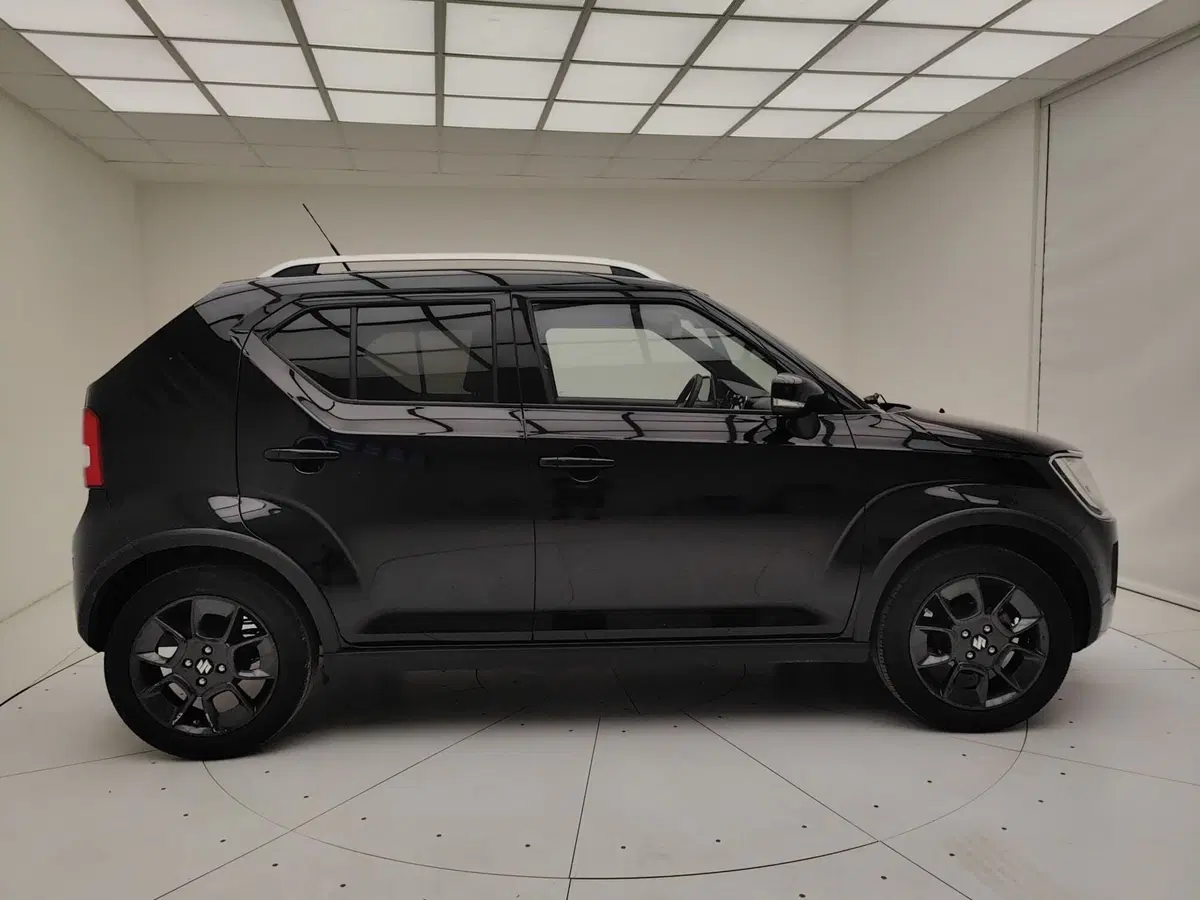 Suzuki Ignis usata a Como (20)