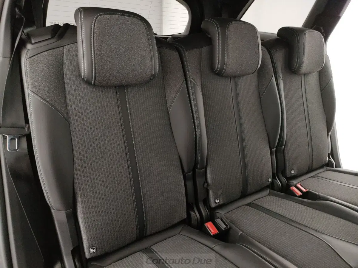 Peugeot 5008 usata a Caserta (13)