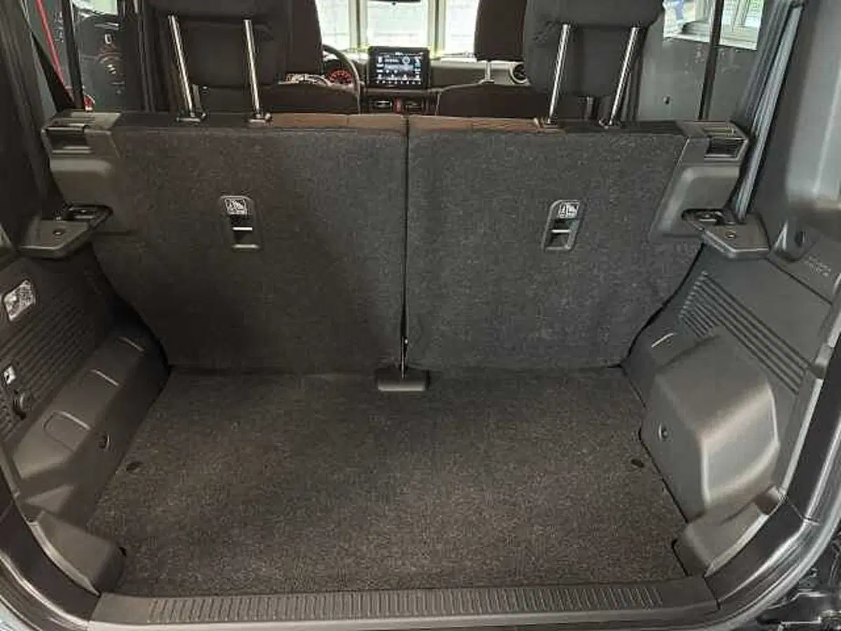 Suzuki Jimny nuova a Aosta (11)