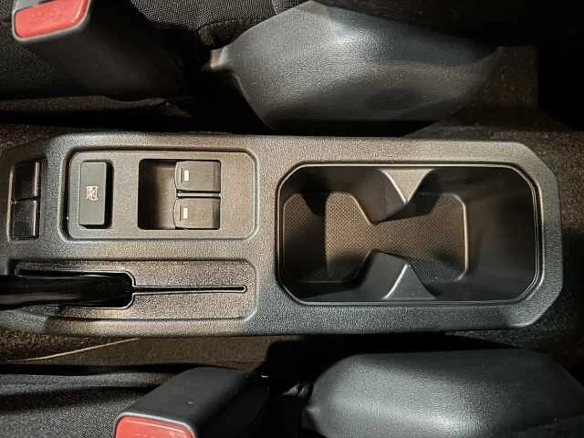 Suzuki Jimny nuova a Aosta (17)