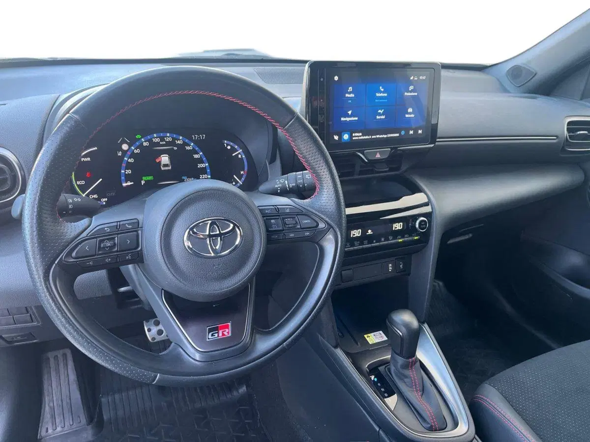Toyota Yaris Cross usata a Ragusa (8)