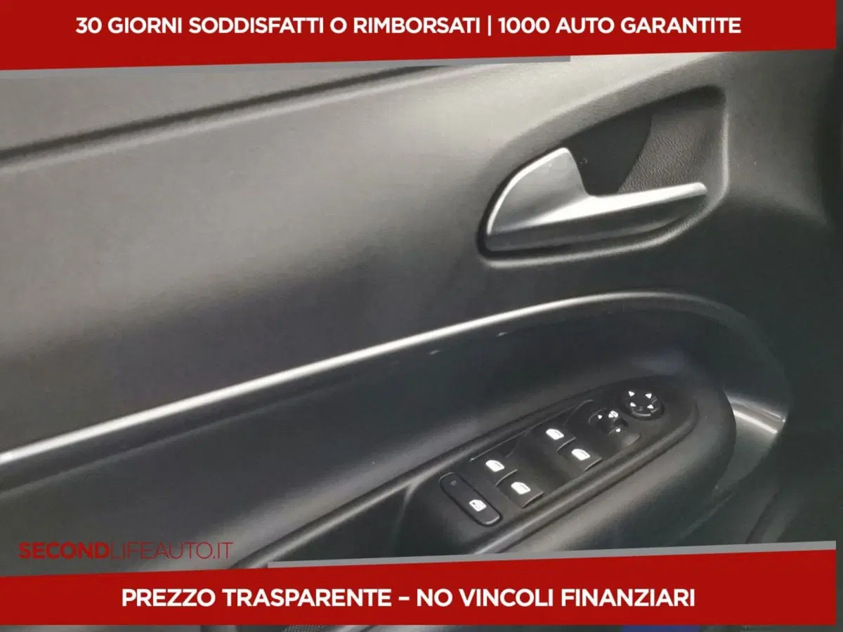 Abarth 600e usata a Chieti (16)