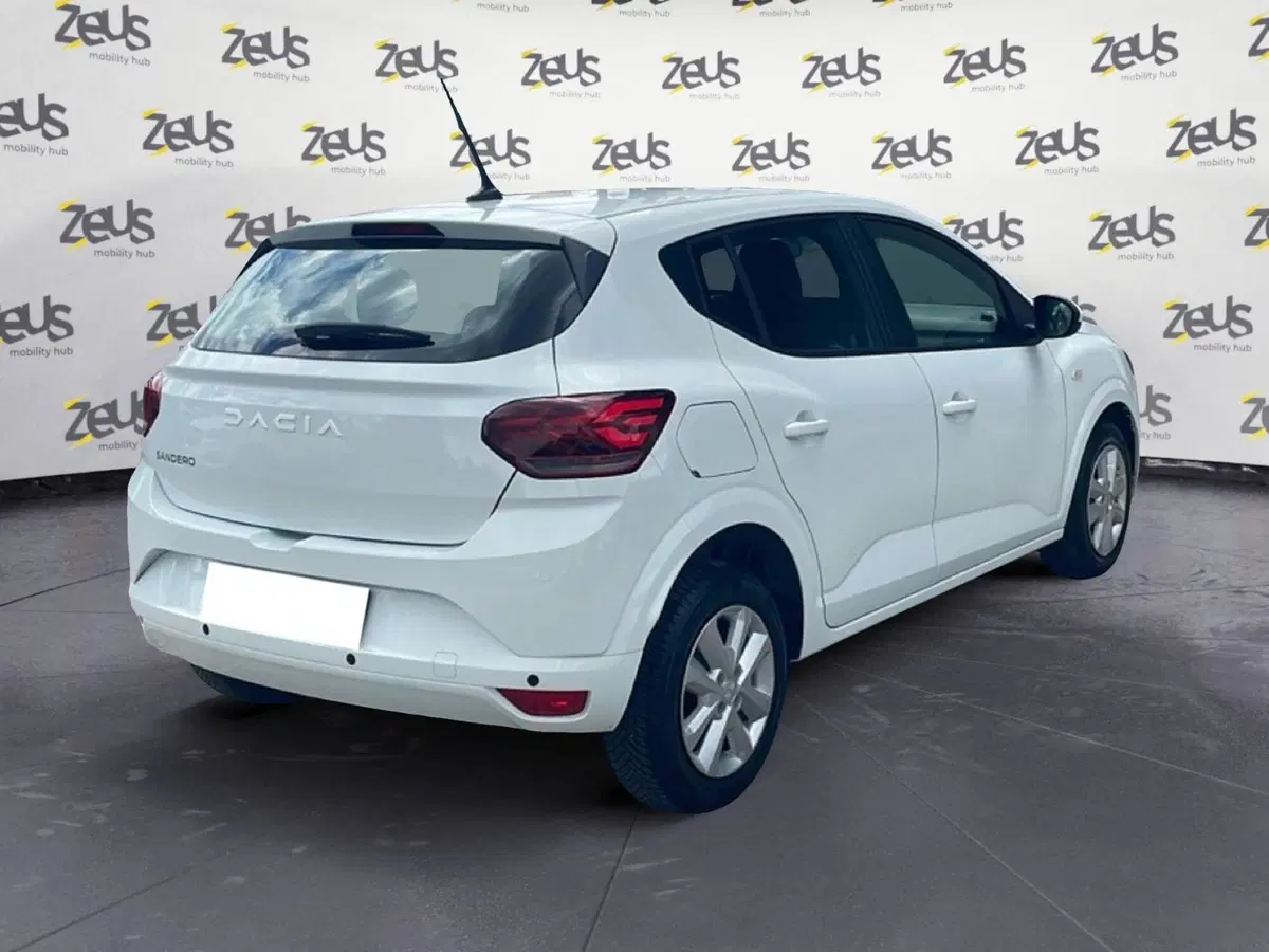 Dacia Sandero usata a Bologna (6)