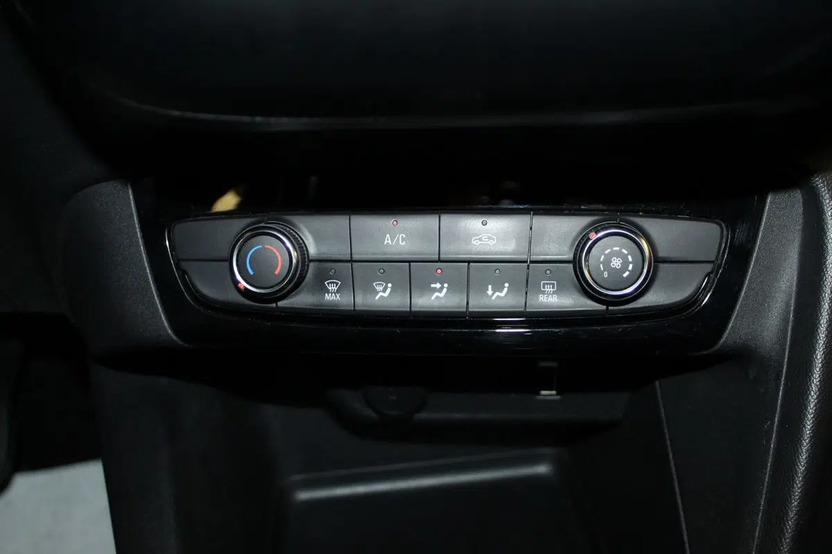 Opel Corsa usata a Cremona (13)