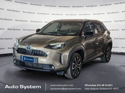 Toyota Yaris Cross Trend awd-i 115cv e-cvt del 2022 usata a Palermo