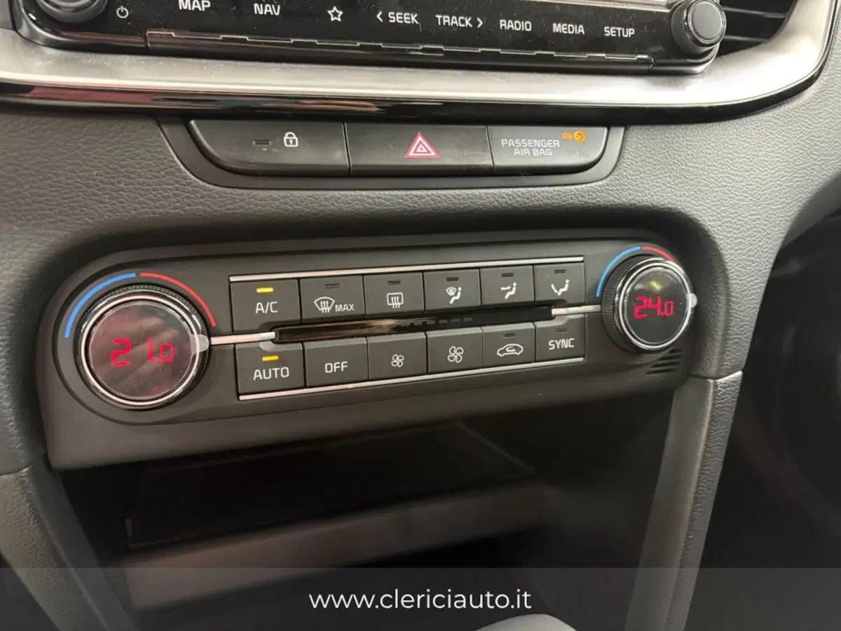 Kia XCeed nuova a Como (12)