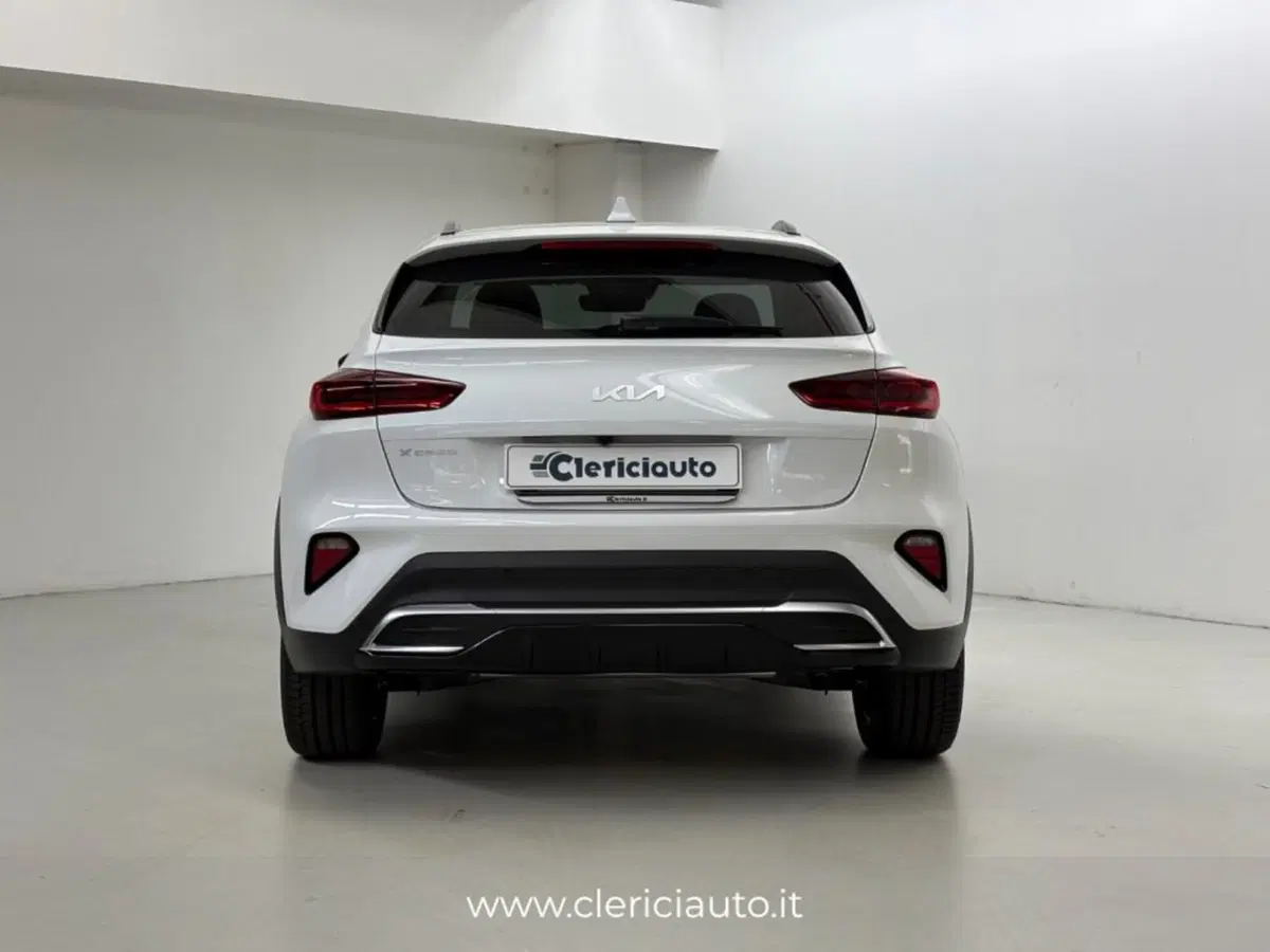 Kia XCeed nuova a Como (4)