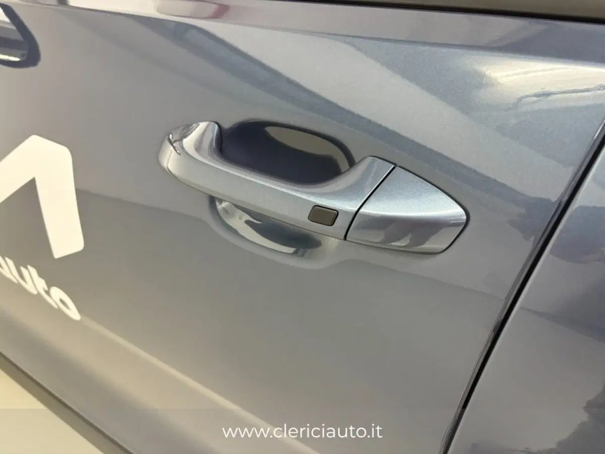 Kia Stonic usata a Como (6)