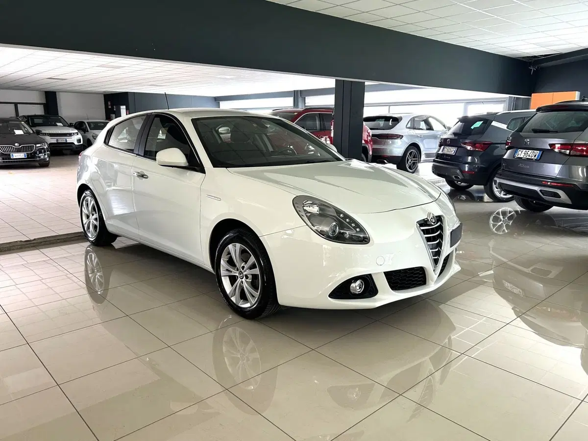 Alfa Romeo Giulietta usata a Ferrara (3)