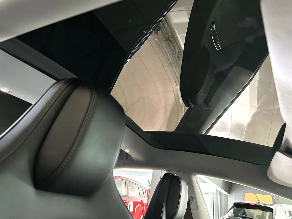 Tesla Model 3 usata a Ferrara (14)