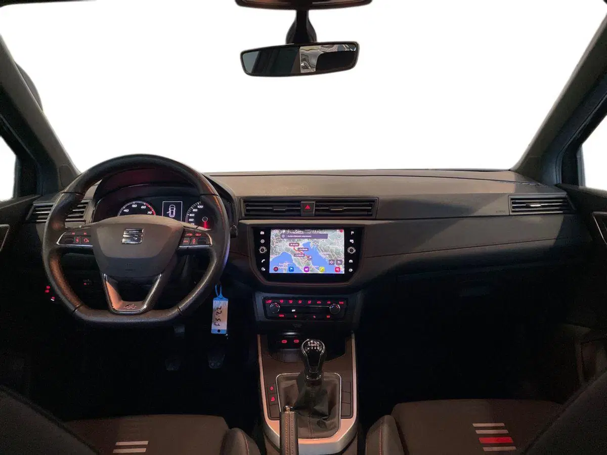 SEAT Arona usata a Macerata (10)