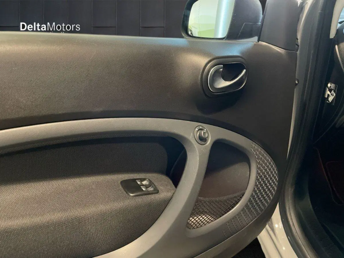 smart Fortwo usata a Ancona (17)