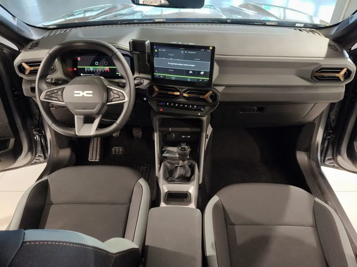 Dacia Bigster nuova a Brescia (10)