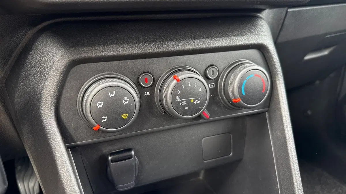 Dacia Sandero usata a Treviso (9)