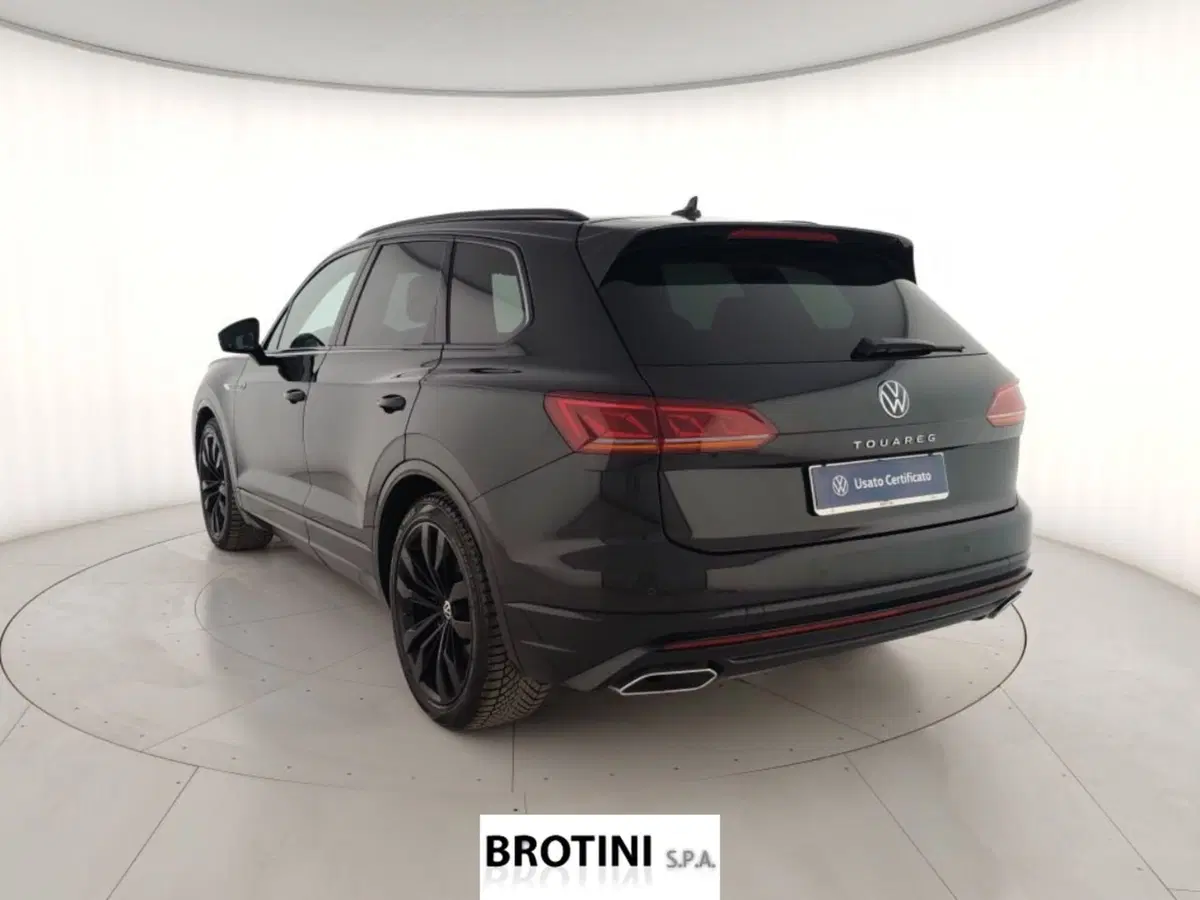 Volkswagen Touareg usata a Massa-Carrara (2)