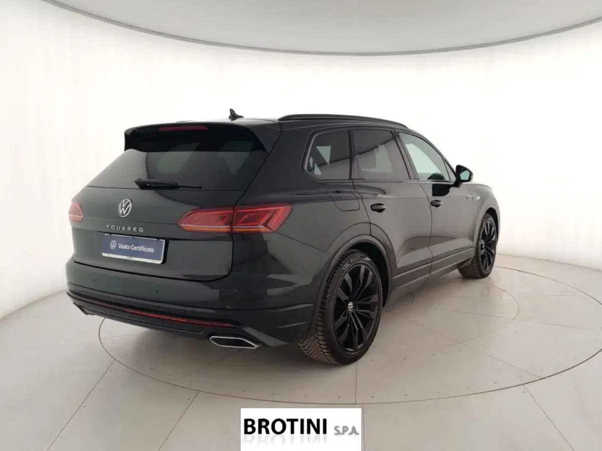 Volkswagen Touareg usata a Massa-Carrara (3)