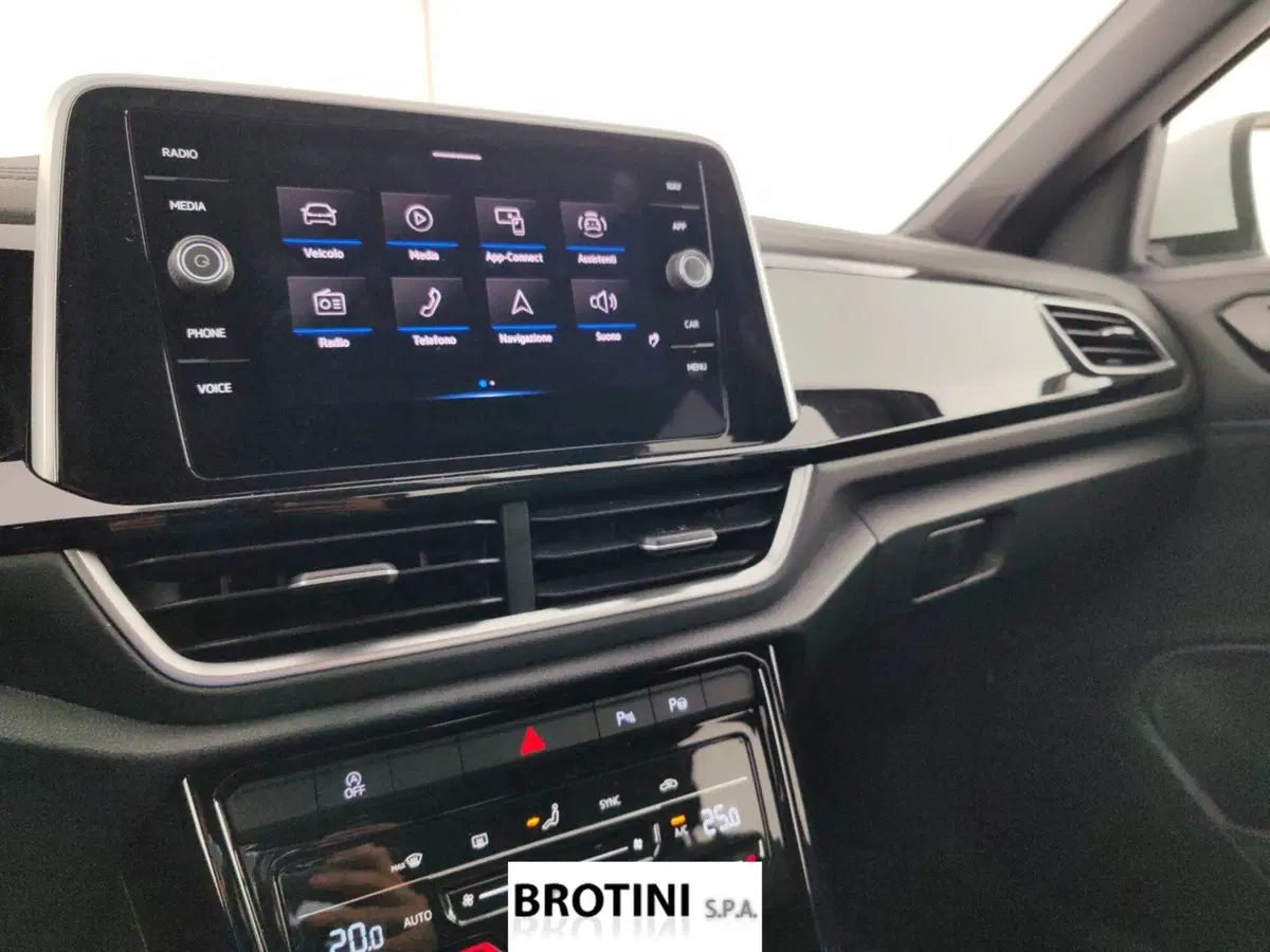 Volkswagen T-Roc usata a Massa-Carrara (12)