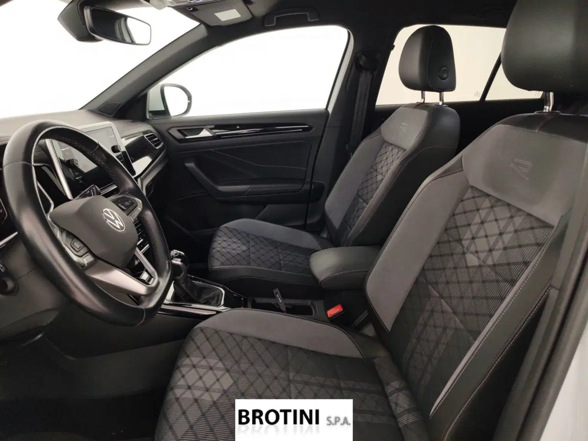Volkswagen T-Roc usata a Massa-Carrara (7)