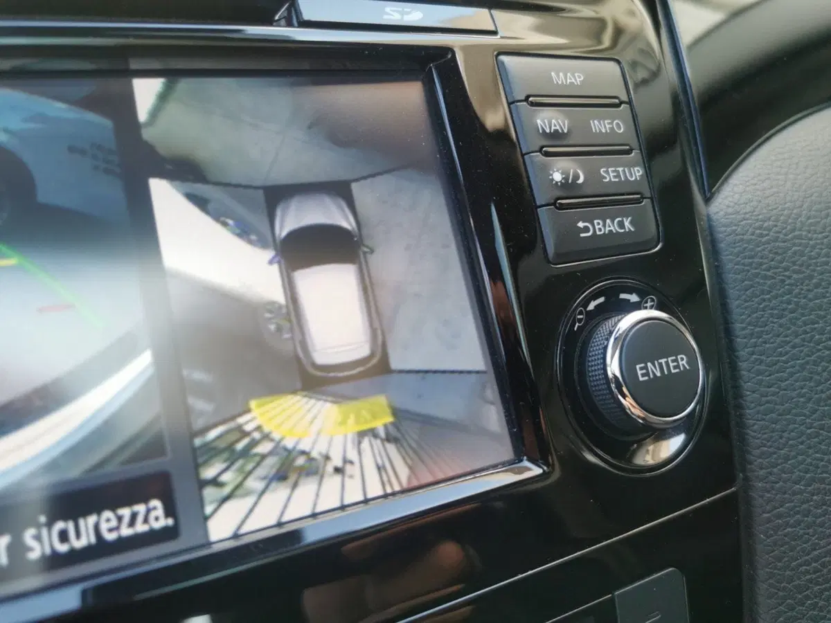 Nissan Qashqai usata a Taranto (11)