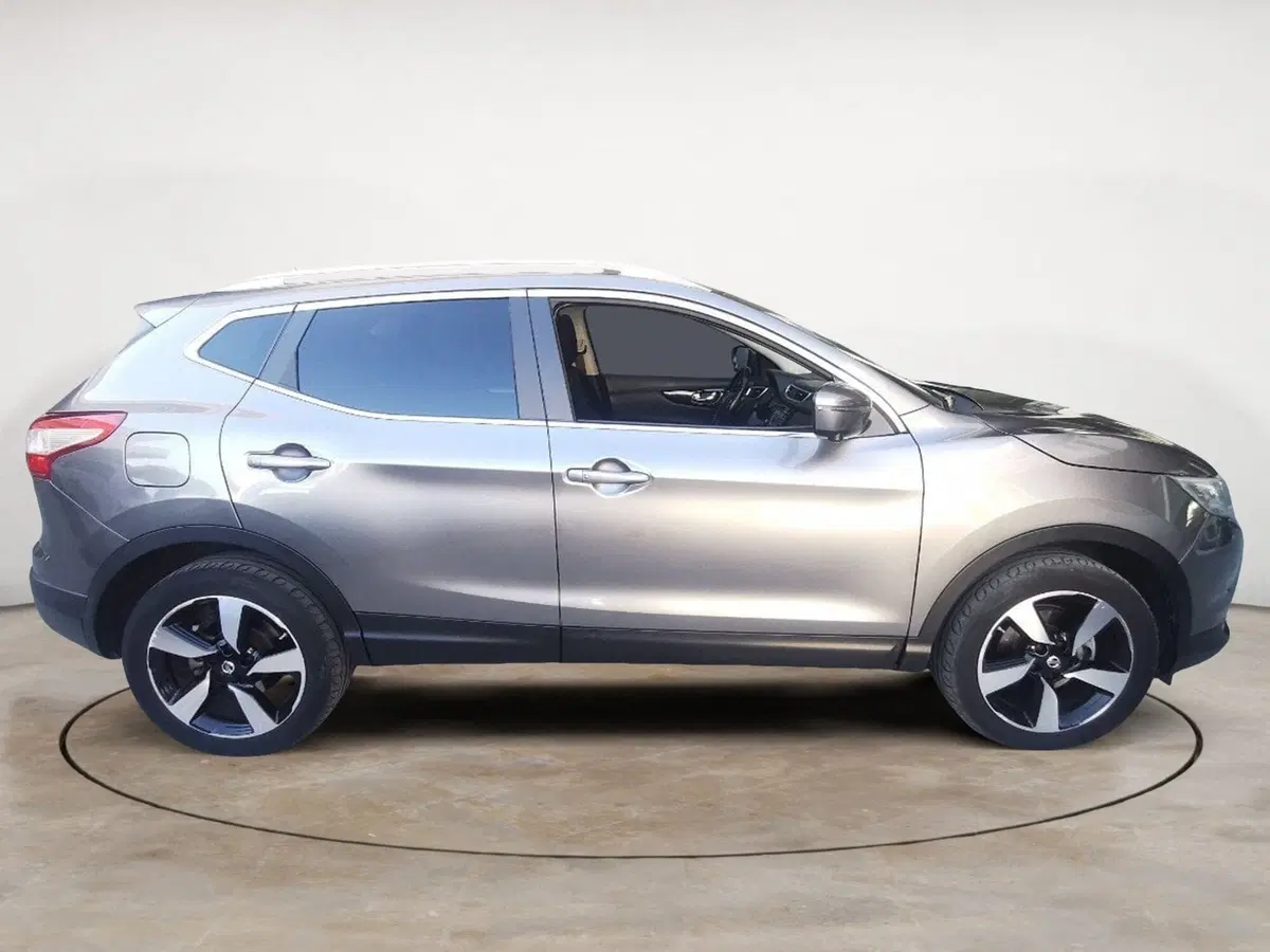 Nissan Qashqai usata a Taranto (4)