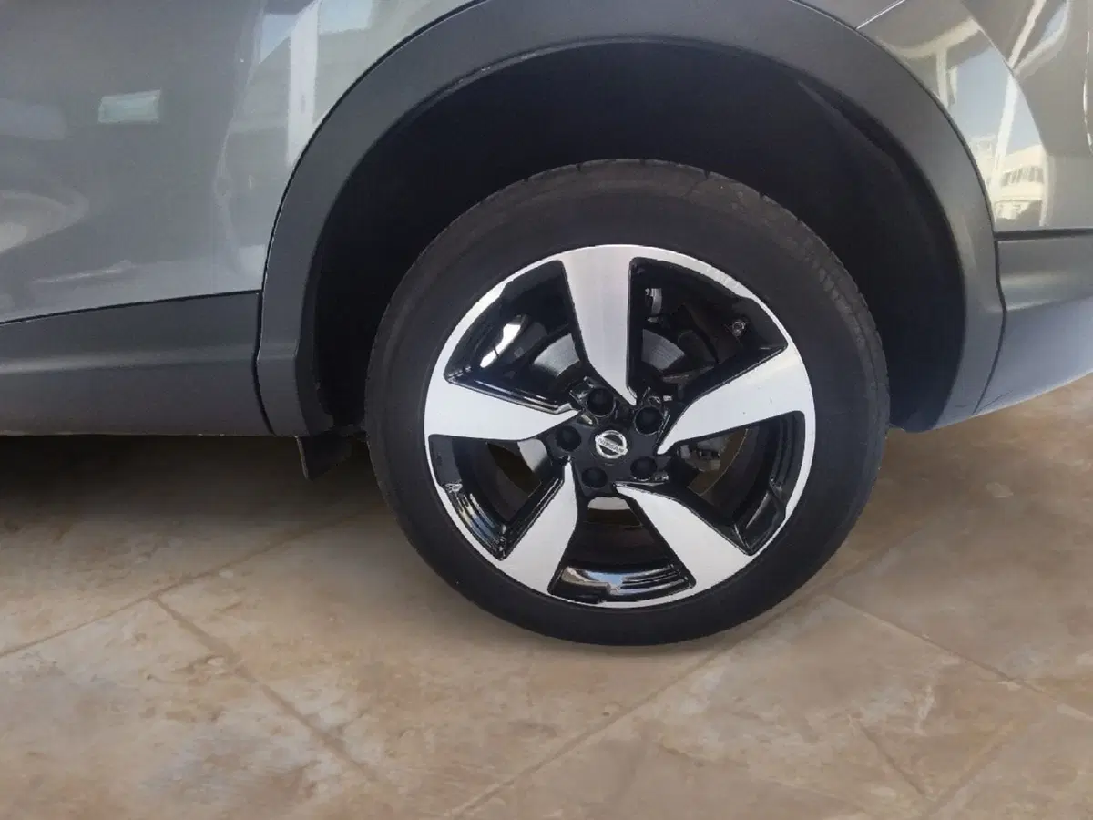 Nissan Qashqai usata a Taranto (5)