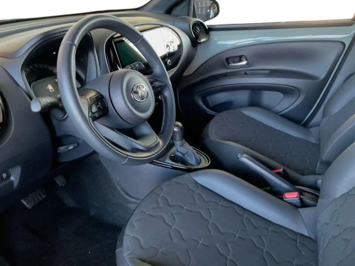 Toyota Aygo X usata a Perugia (8)