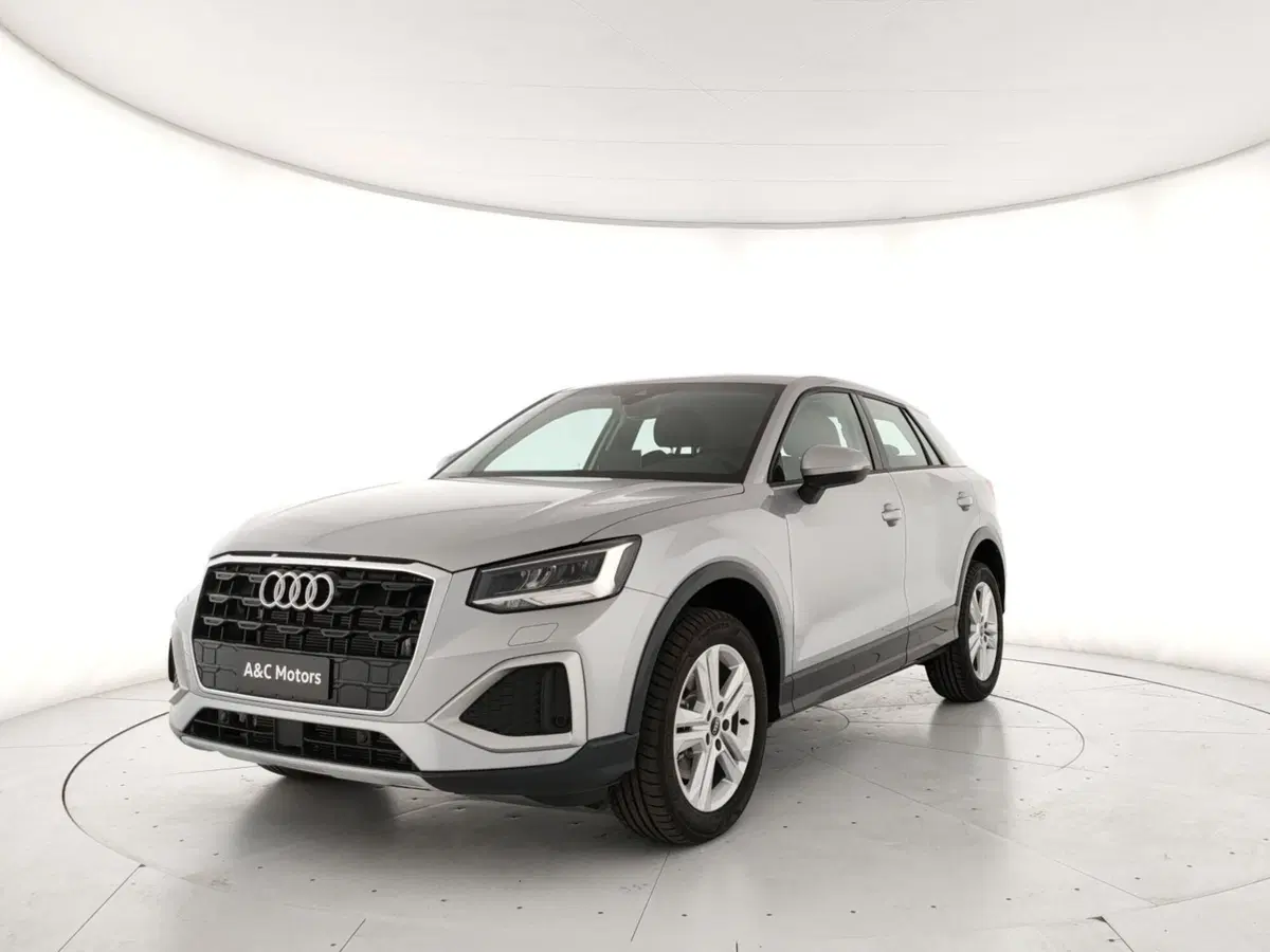 Audi Q2 nuova a Napoli