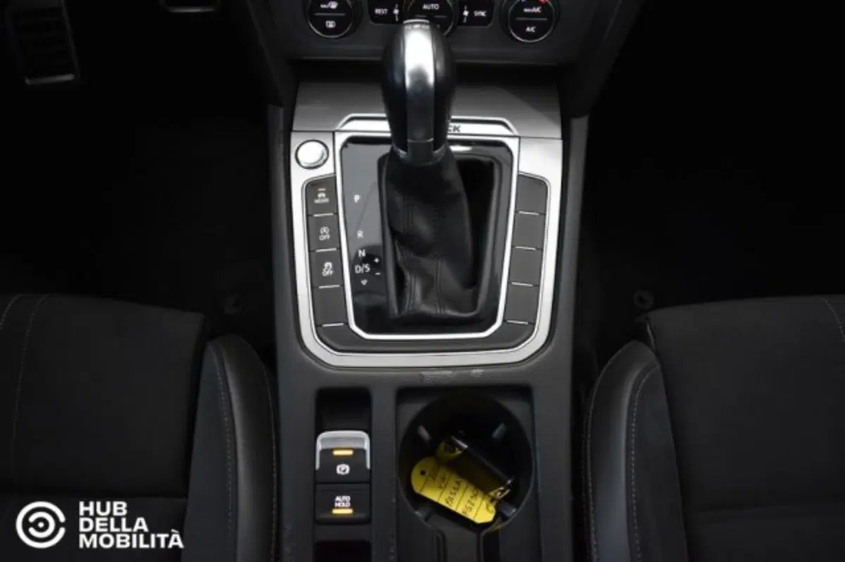 Volkswagen Passat Variant usata a Perugia (12)