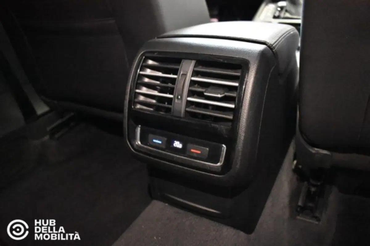 Volkswagen Passat Variant usata a Perugia (18)