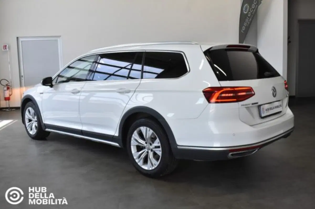 Volkswagen Passat Variant usata a Perugia (6)