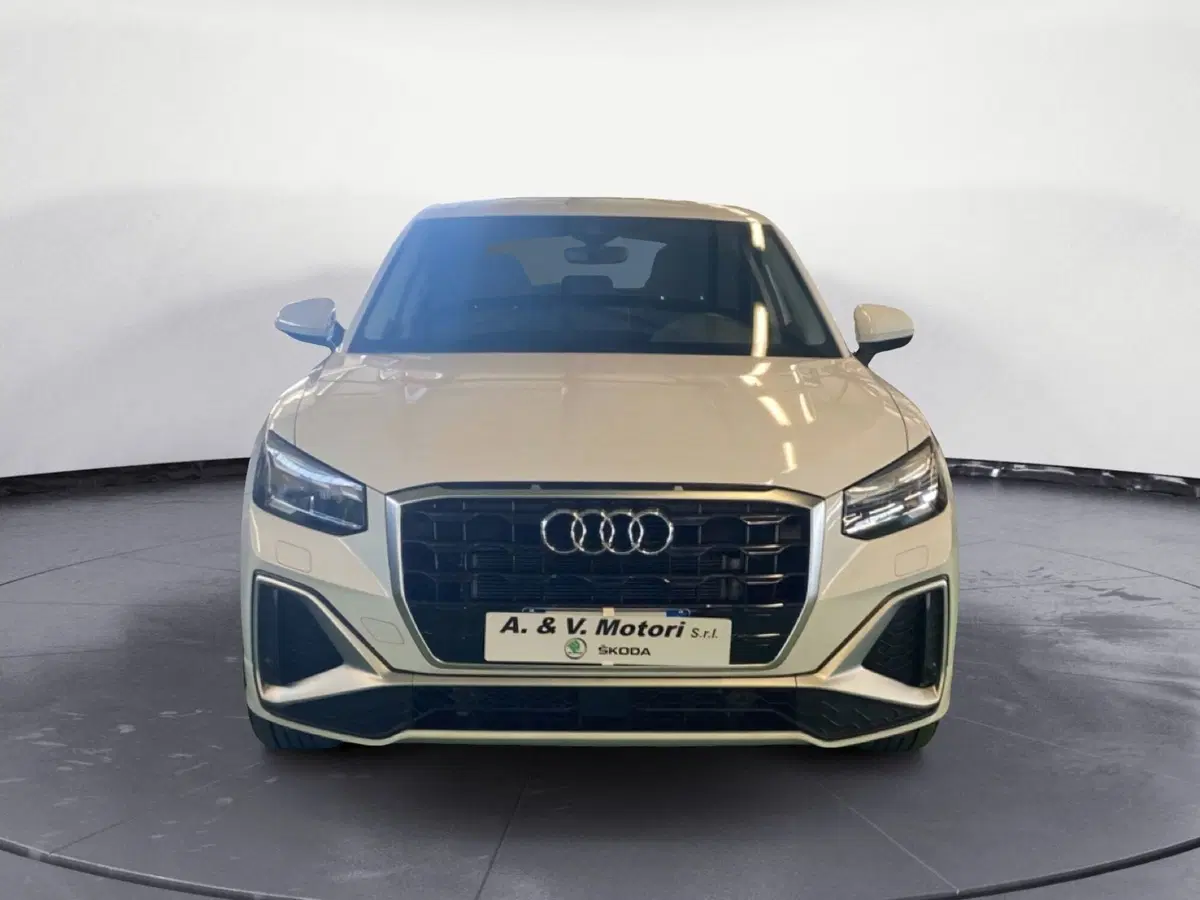 Audi Q2 usata a Reggio Calabria (2)