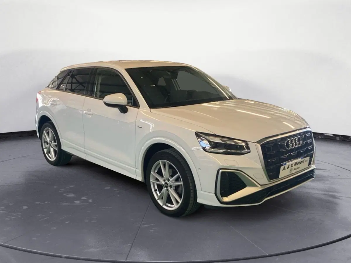 Audi Q2 usata a Reggio Calabria (3)