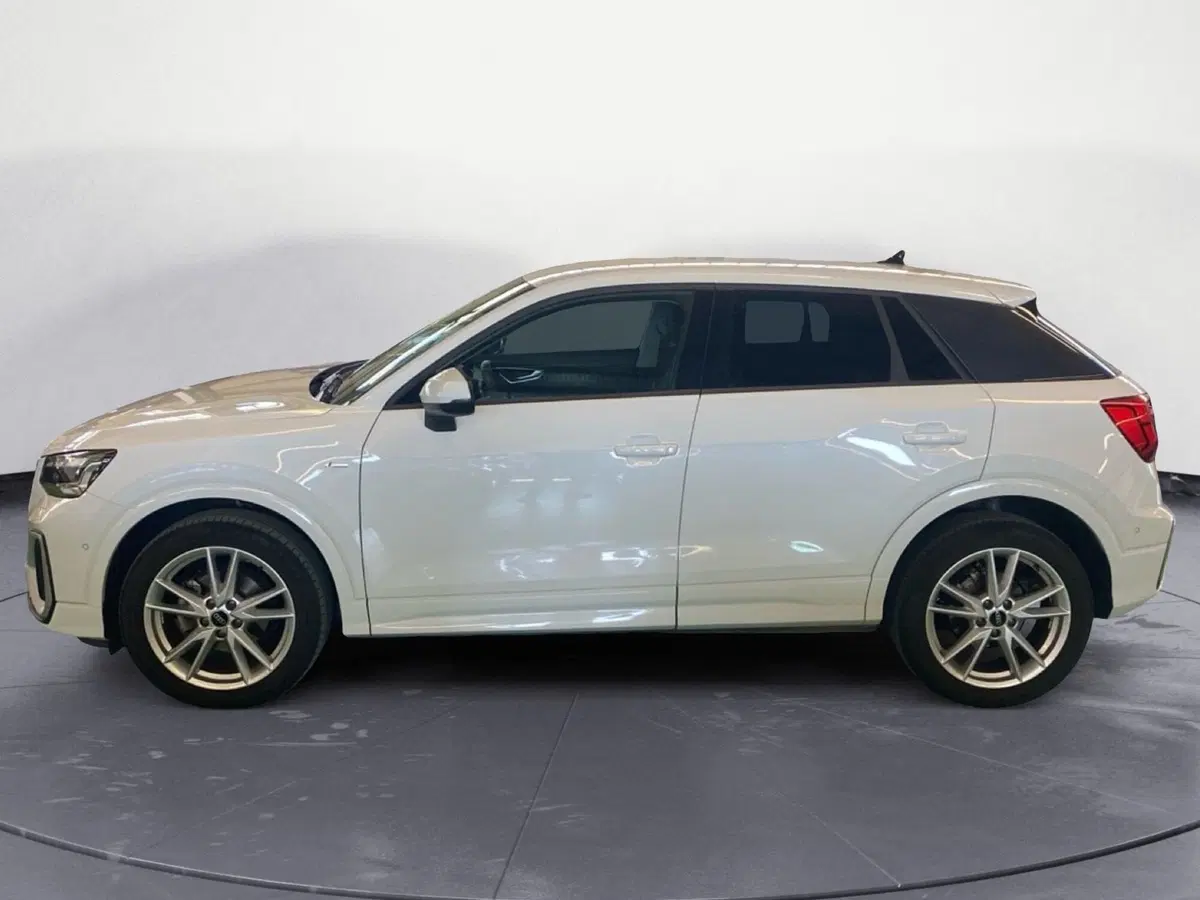 Audi Q2 usata a Reggio Calabria (8)